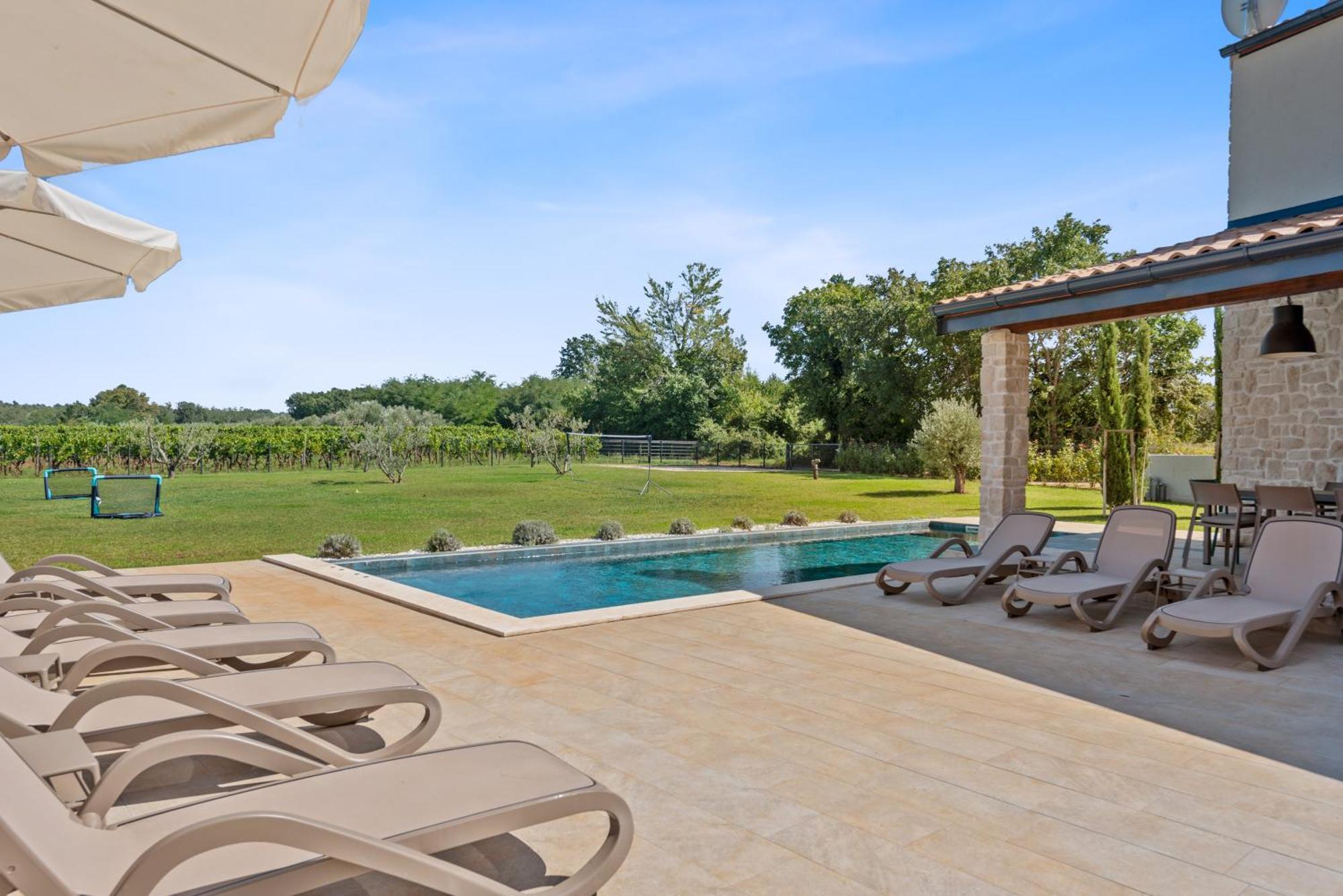 Villa Stellar Бртонигла Экстерьер фото